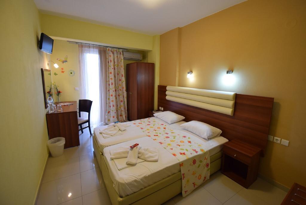 Rainbow Resort Paralía Exterior foto